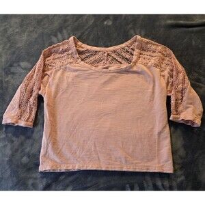 American Eagles Crochet Pink Lace Top  Med Sleeve Boho Peasant Size Medium